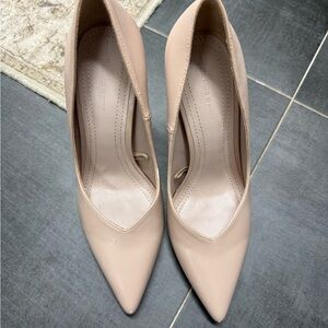 Stradivarius nude heels size 37